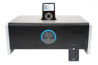 Illustration for article titled iPod Dock Bracket, Griffin Amplifi Vs. Logitech mm50